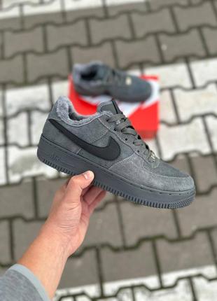 Зимние кроссовки nike air force low grey fur