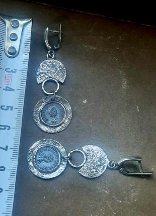 Дизайнерские эксклюзивные серебряные серьги 925 монетки клубники8 фото