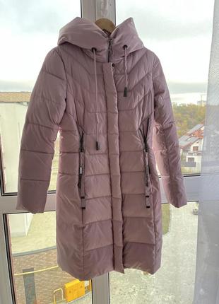Жіночий зимовий пуховик розмір s