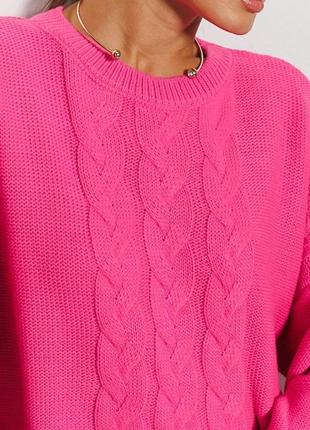 Женский вязаный яркий свитер с косичками2 фото