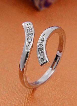 Очень интересное кольцо кольцо кольцо под серебро