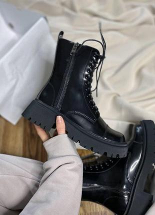 Жіночі черевики balenciaga boots tacter black patent lacquer баленсіага трактор