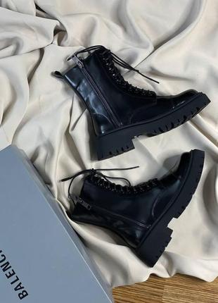 Жіночі черевики balenciaga boots tacter black patent lacquer баленсіага трактор4 фото