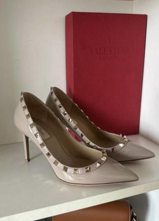 Туфлі valentino