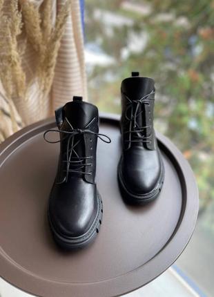 Женские черные зимние ботинки на шнурках натуральная кожа5 фото