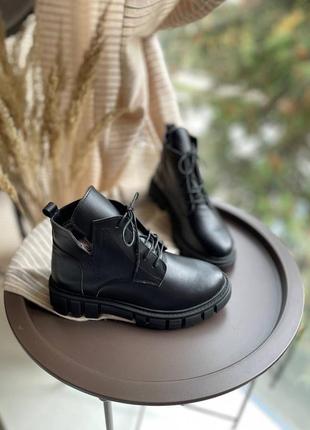 Женские черные зимние ботинки на шнурках натуральная кожа6 фото