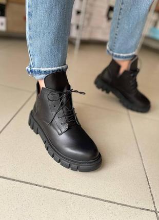 Женские черные зимние ботинки на шнурках натуральная кожа9 фото