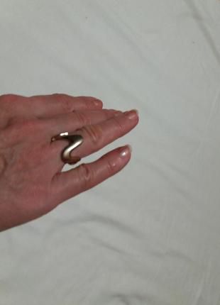 Кольцо женское волна 16.5 размер бижутерия