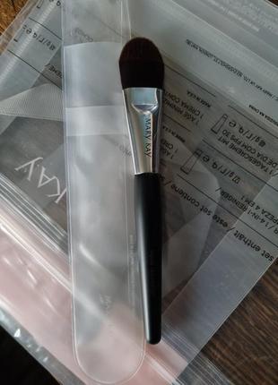 Кисть mary kay, для нанесения основы под макияж