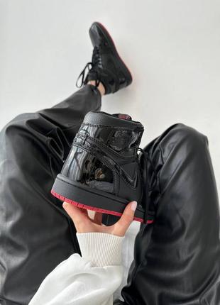 Женские кроссовки nike air jordan 1 retro patent black/red8 фото