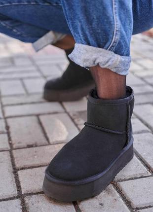 Жіночі чорні базові трендові уггі ugg classic mini platform black 2023