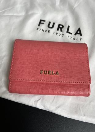 Оригінальний рожевий гаманець furla