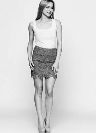 Шикарная новая кружевная мини юбочка