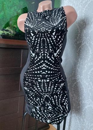 Ефектна сукня платье на розмір с