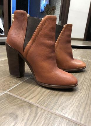 Кожаные ботинки zara