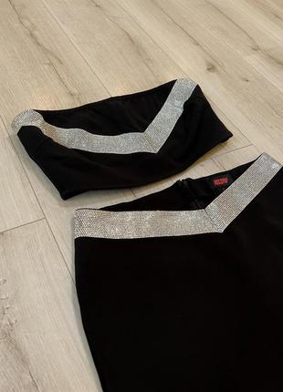 Черный костюм/топ/мини-юбка/с бриллиантовой отделкой3 фото
