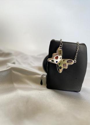Подвеска радужная бабочка, кулон  бабочка с цветными камнями, серебряное покрытие 925 пробы, длина 38+5 см5 фото