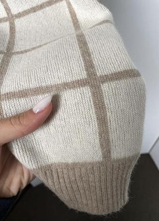 🤎вау! тёпленький свитерик в нежных цветах😍в составе кашемир, очень мягкий и приятный к телу😌итальянский бренд!4 фото