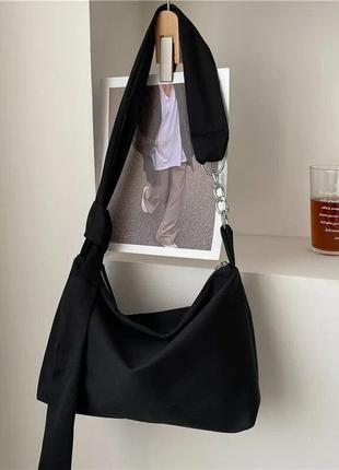 Стильная черная сумочка хобо1 фото