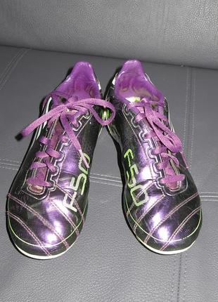 Футбольні бутси adidas, 36р