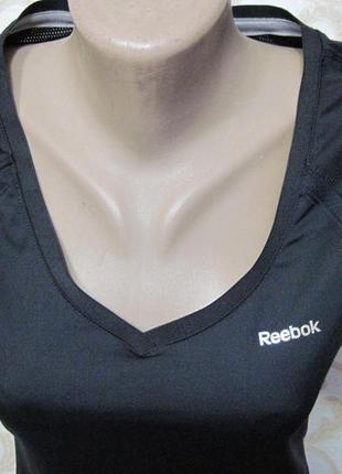 Черная футболка reebok play dry2 фото