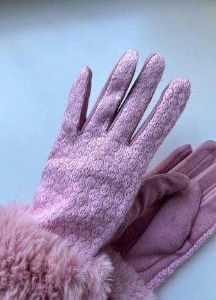 Розовые сенсорные женские перчатки2 фото