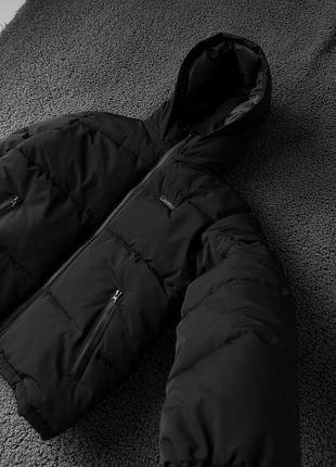 Чорна чоловіча тепла демісезонна куртка пуховик5 фото