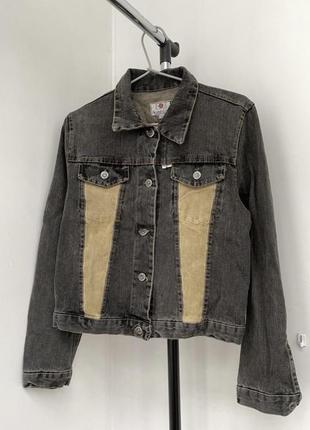 Серая джинсовая куртка на осень/весная джинсовка в виде levi`s, lee имеет вельветовые детали
