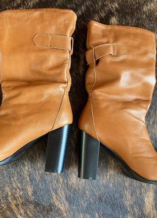 Женские зимние кожаные ботинки на каблуке размер 39 полномерные2 фото