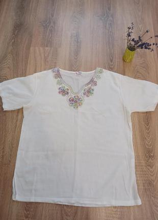 Блуза жіноча.