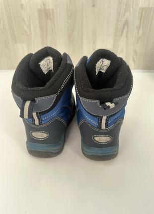 Зимові черевики для хлопчика3 фото