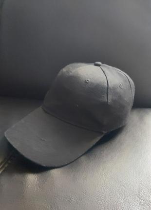 Базова чорна кепка new look (england)1 фото