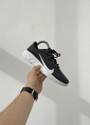 Кроссовки A is used in the heel of the Fila 96 Grant Hill 2