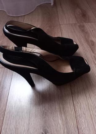 Босоніжки zara