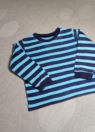 Фірмовий реглан на хлопчика.