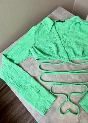 Кроп топ салатовый на завязках prettylittlething зеленая укороченная рубашка 💚  s/xs3 фото