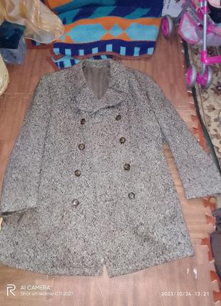 Продаю мужское пальто осень-зима