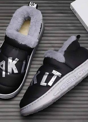 Черные дутики уги угги ботинки кроссовки теплые мокасины тапки кожаные (эко)