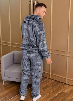 Пижама с капюшоном двухсторонний плюш 42-56 р-р2 фото