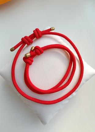 Красный толстый плетенный браслет10 фото