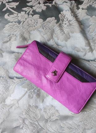 Натуральный кожаный кошелек в фиолетовых тонах