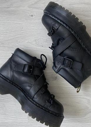 Черевики чоботи dr. martens