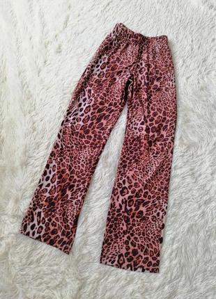 Легкі крепишинові довгі штани палаццо хижий звіриний принт лео леопард5 фото