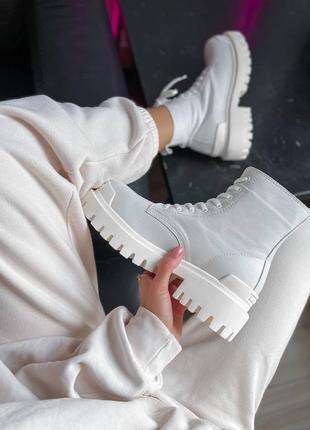 Balenciaga strike white boots5 фото