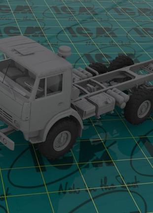 Збірна модель (1:35) військова вантажівка камаз 43105 фото