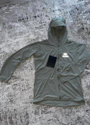 Продам ветровку arc’teryx