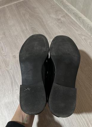 Туфлі лофери лаковані чорні6 фото