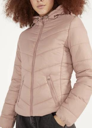 Курточка bershka стьобана