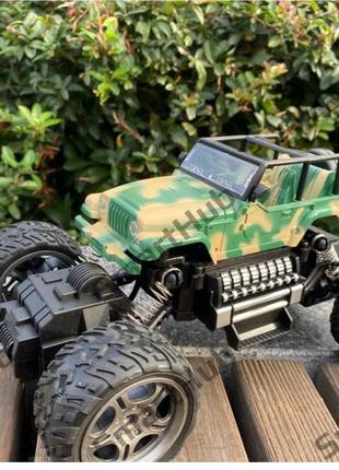 Джип на радиоуправлении jeep camo commando зеленый. машинка на пульте, на аккумуляторе