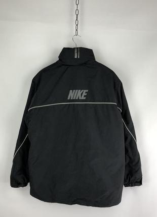 Винтажная куртка nike лого на спине черный4 фото